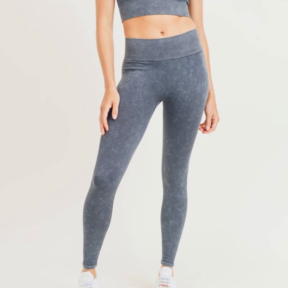 Mono B Seamless Leggings Brand NEW